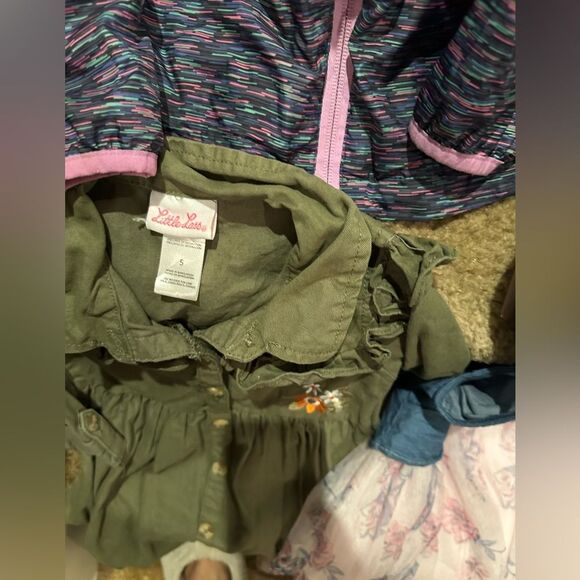 Bundle of Mixed Girls Clothes Size 5 - Picture 5 of 12